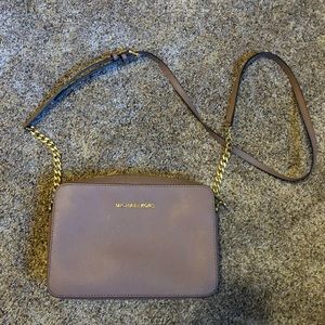 Like new Michael Kors purse! Perfect condition